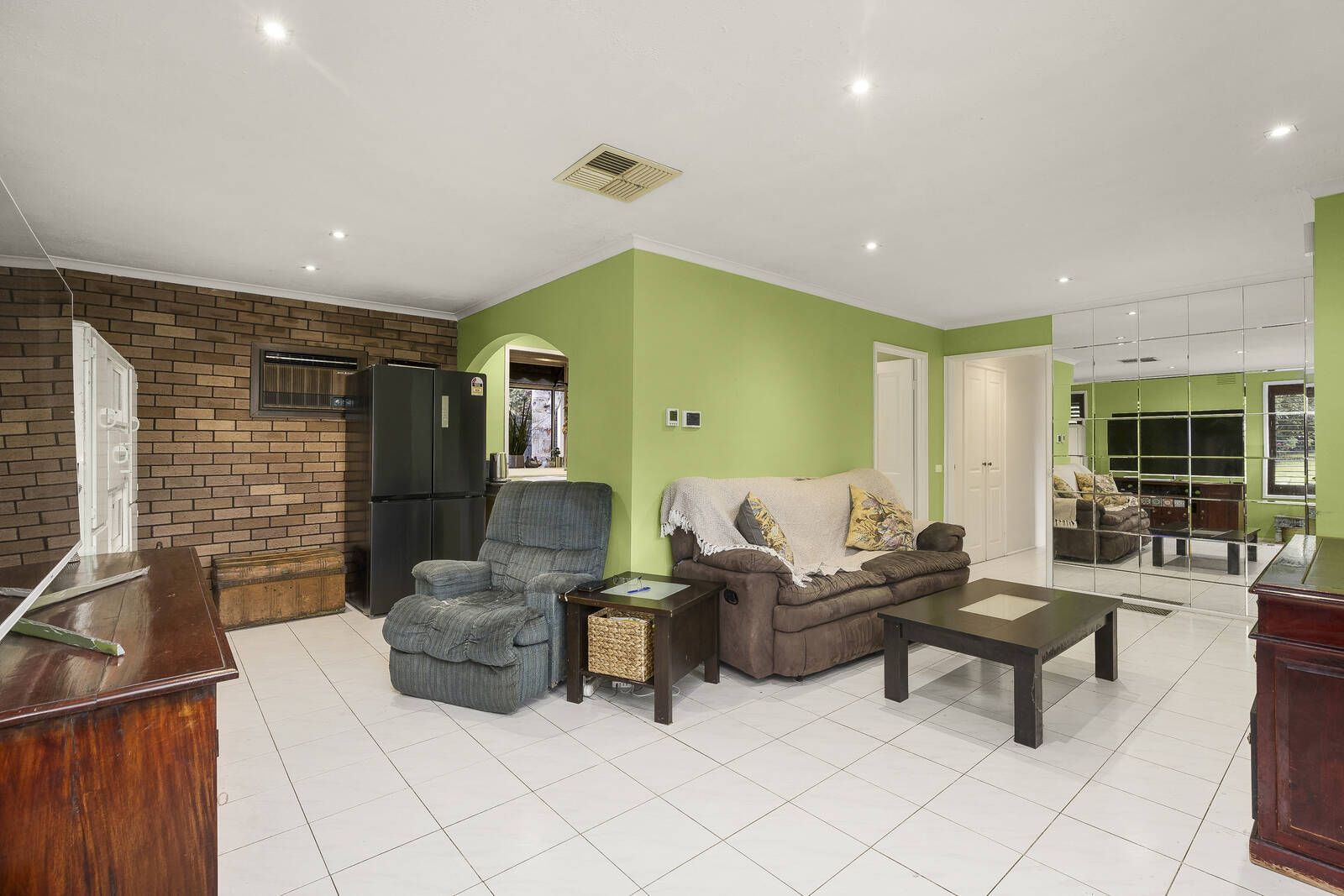 13 Sulby Place, Gladstone Park VIC 3043, Image 1