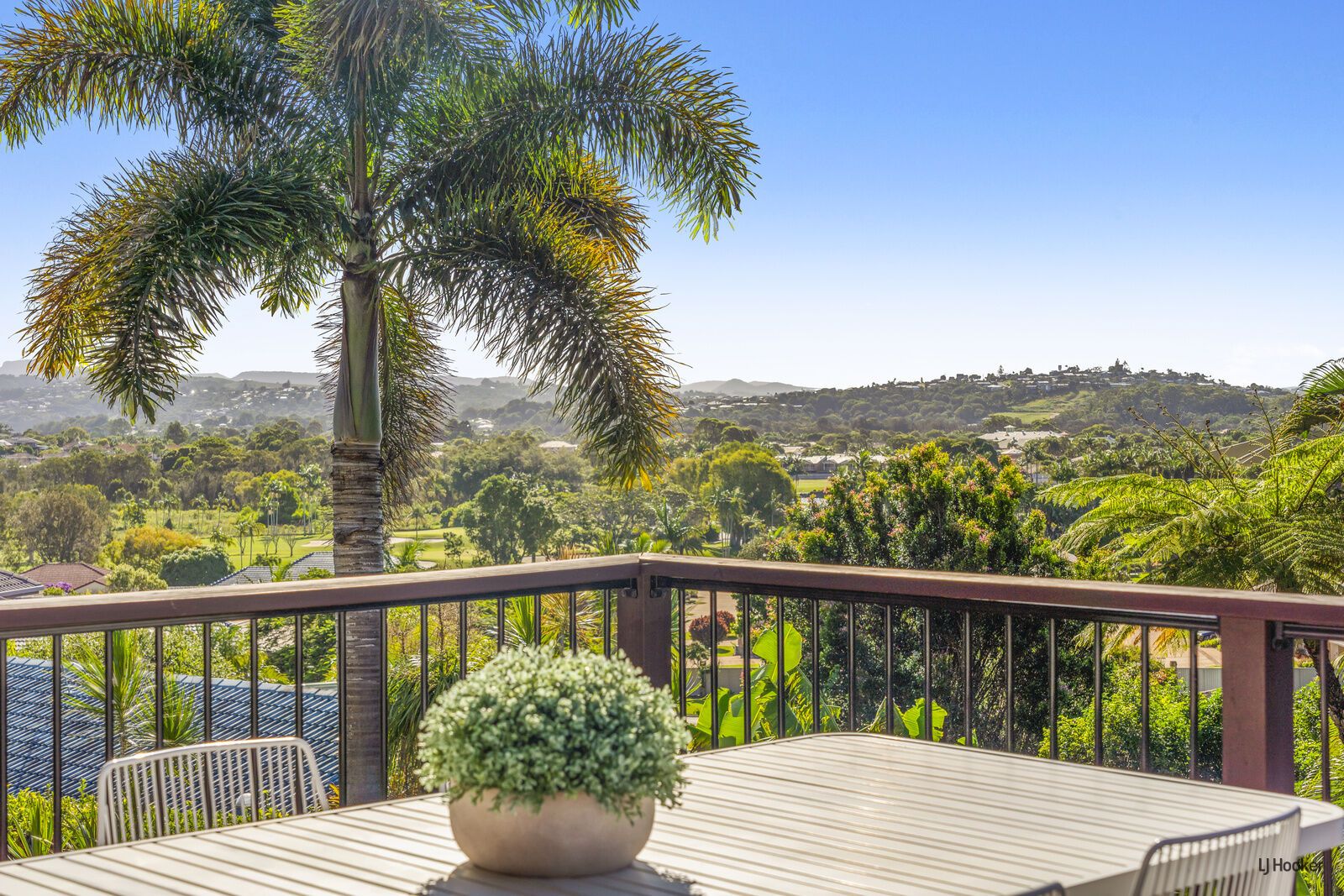 41 Castlecrag Avenue, Banora Point NSW 2486, Image 0