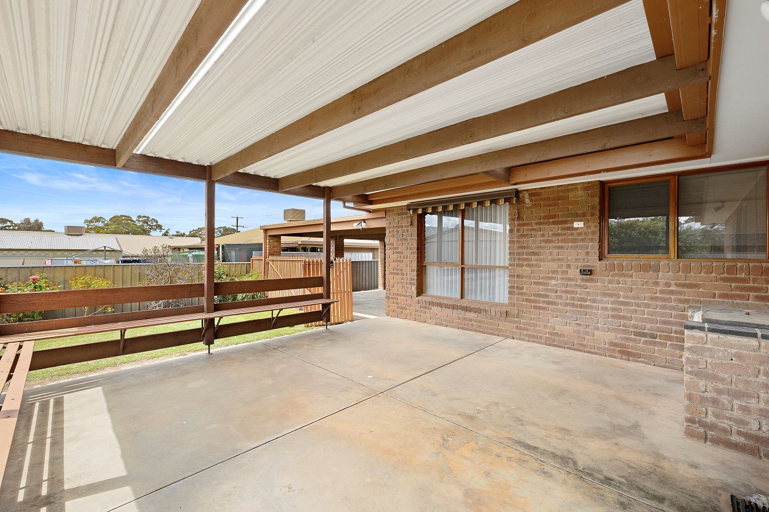 25 Balmoral Drive, Golden Square VIC 3555, Image 2