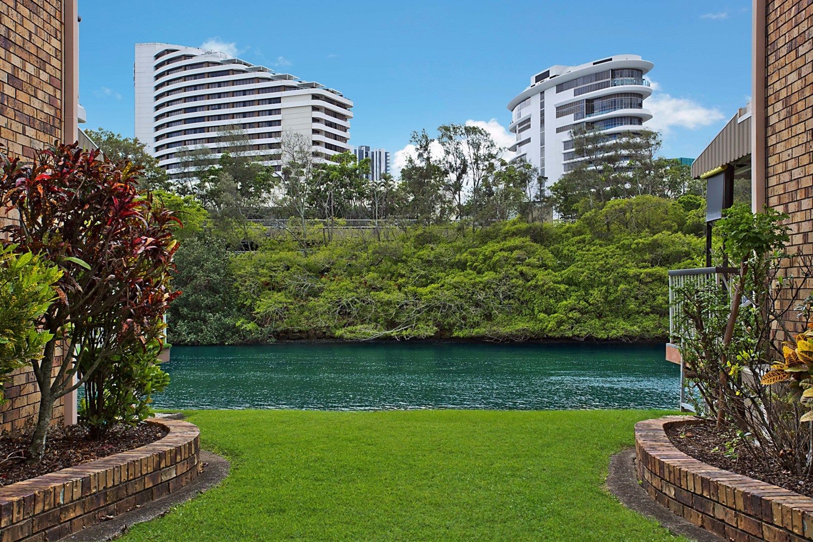 3/5-7 Hooker Boulevard, Broadbeach Waters QLD 4218, Image 0