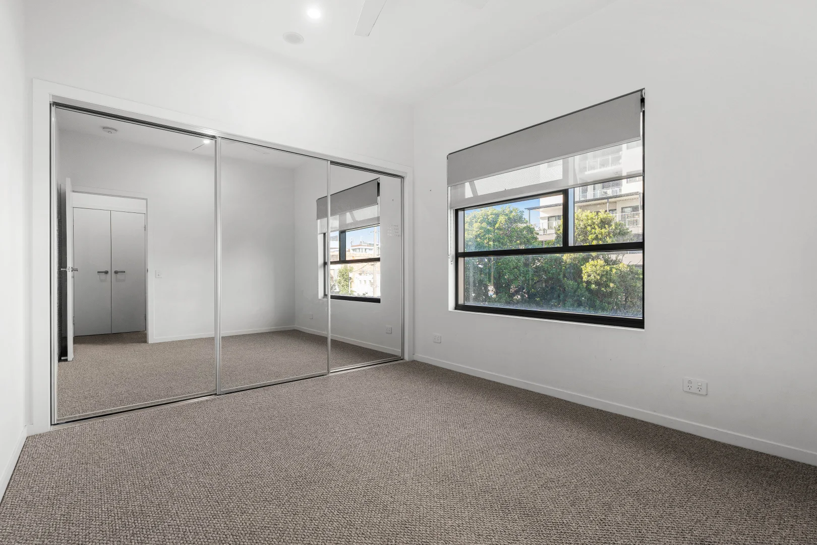 Additional image 3 of 2102/77 Bride Street, Wynnum QLD 4178