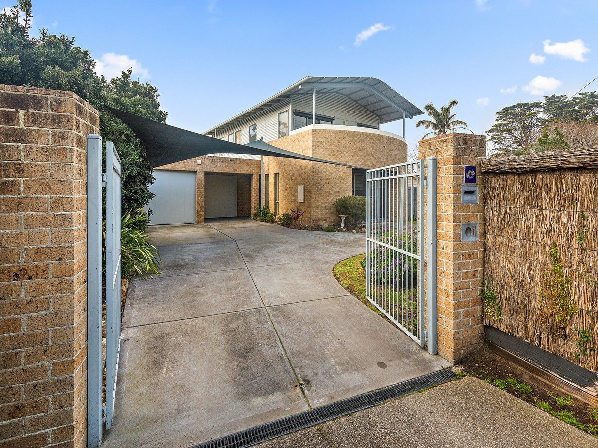 556A Esplanade, Mount Martha VIC 3934 House For Rent Domain