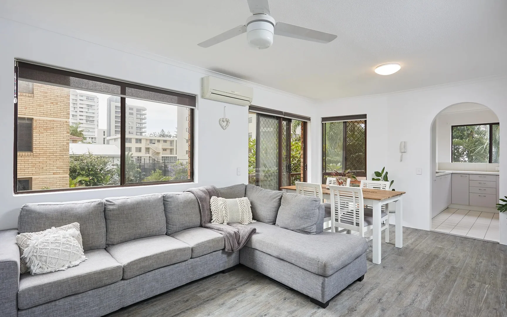 8/1925 Gold Coast Highway, Burleigh Heads QLD 4220