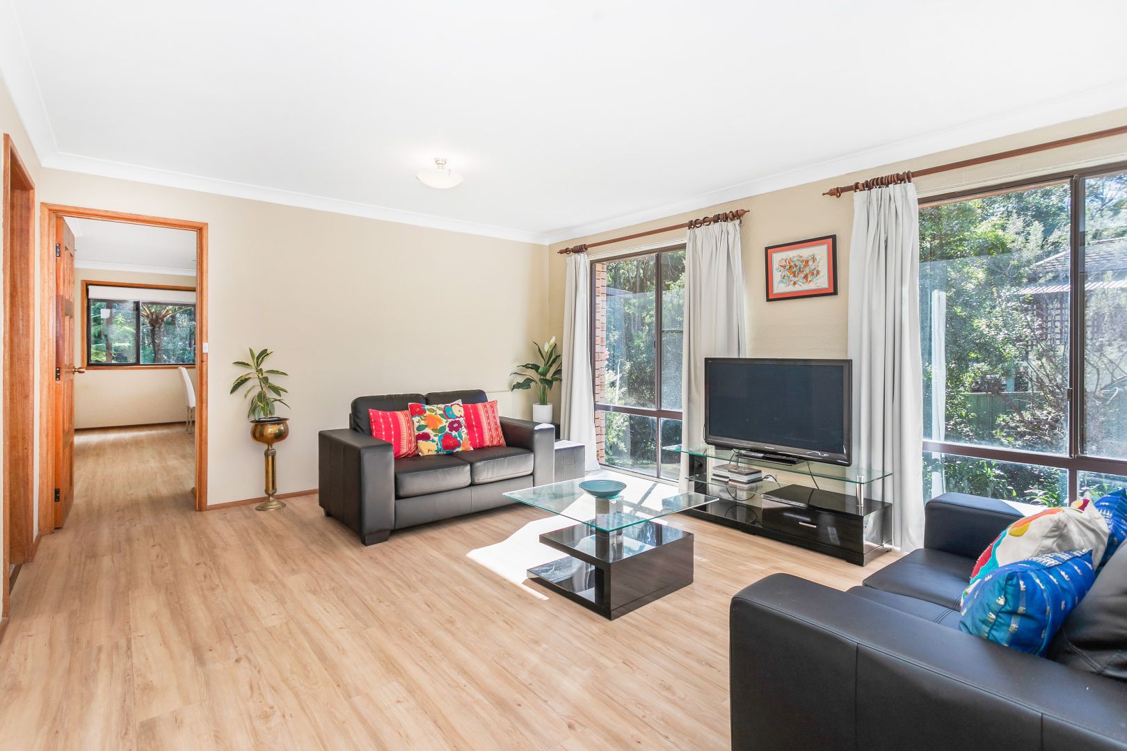 64 Ross Avenue, Narrawallee NSW 2539, Image 2