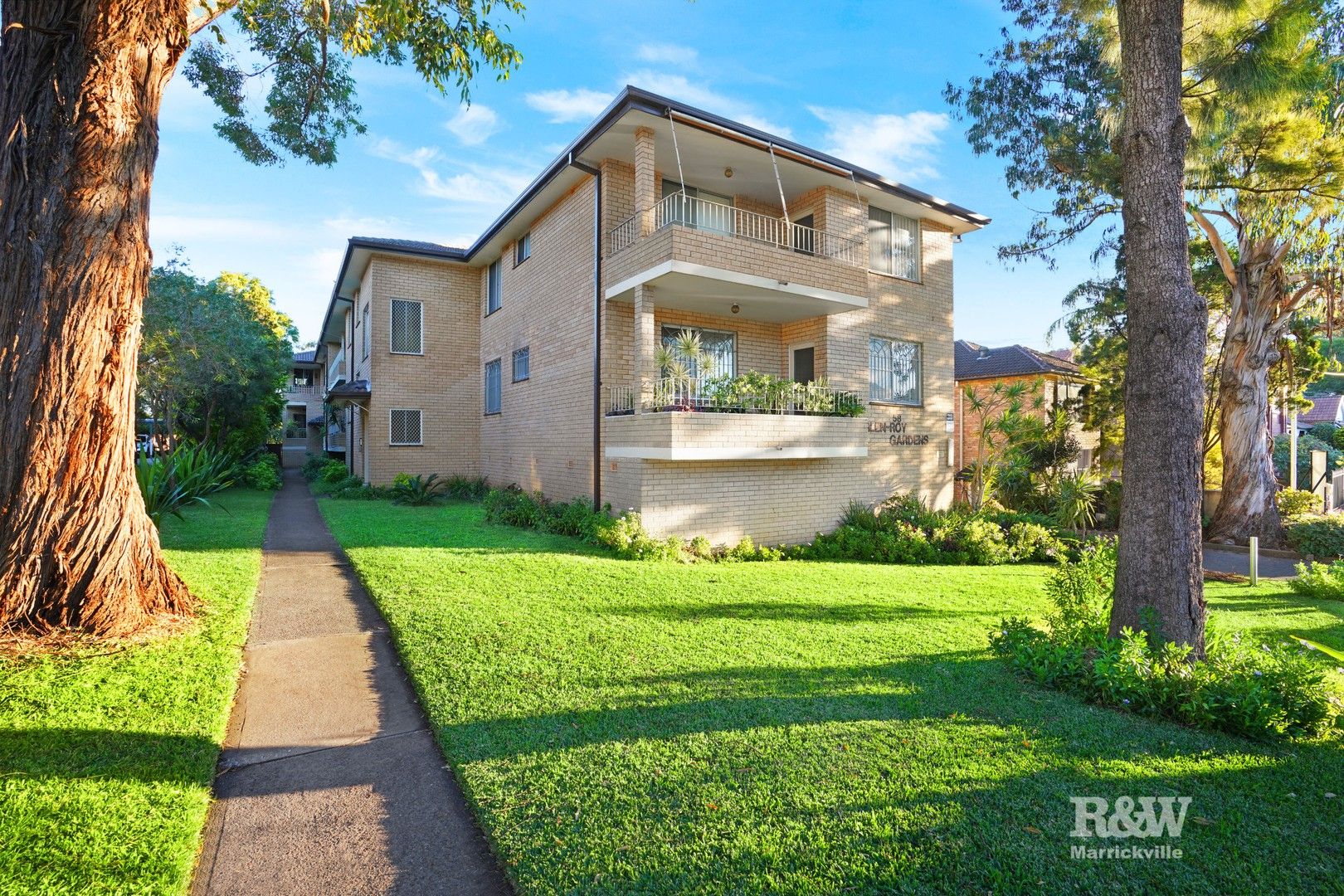 2 bedrooms Apartment / Unit / Flat in 11/58 Floss Street HURLSTONE PARK NSW, 2193