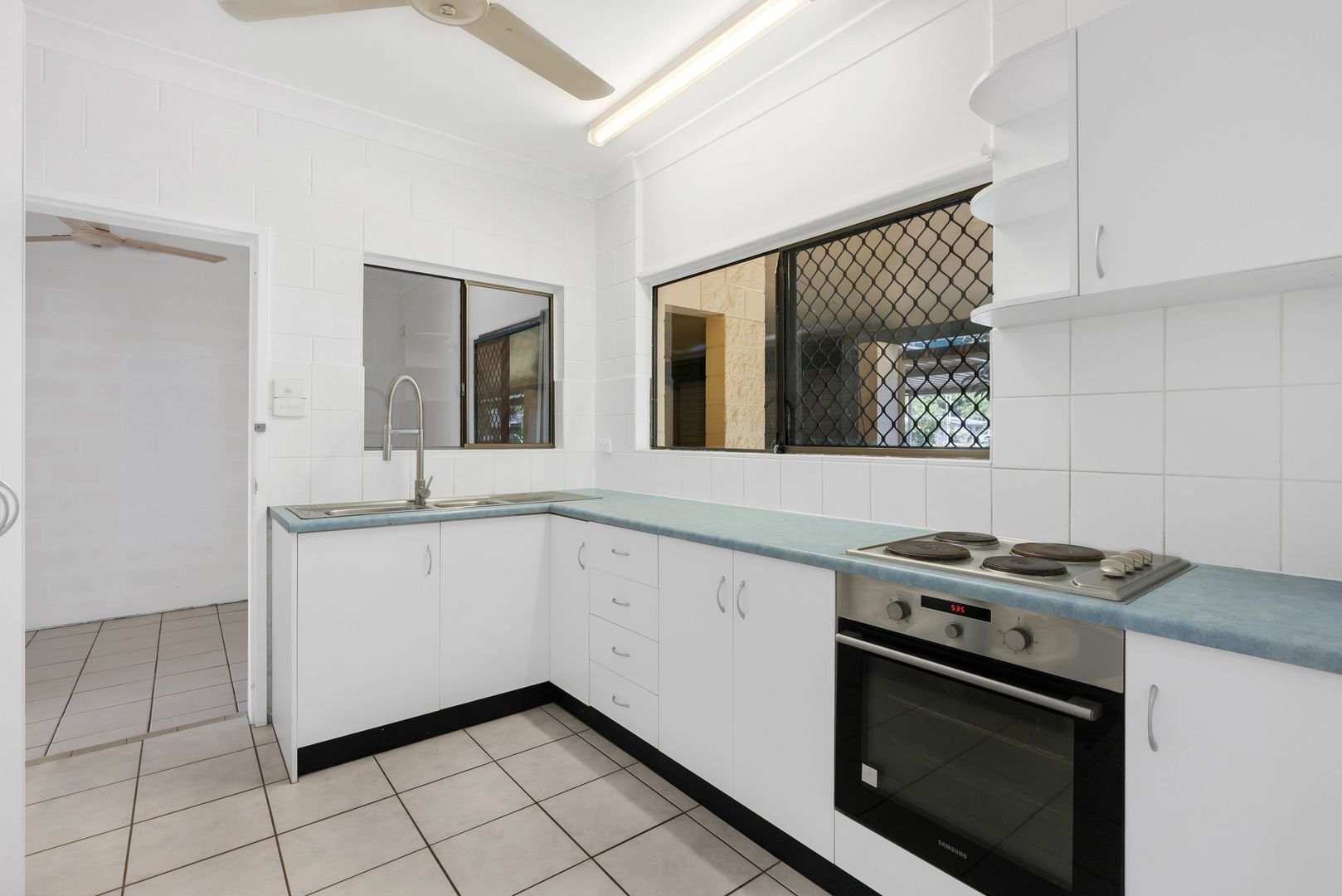 1/17-19 Wewak Street, Trinity Beach QLD 4879, Image 2