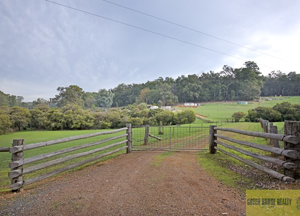 84 River Road, Dwellingup WA 6213