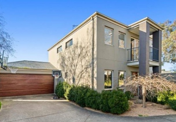 2/2 Hedges Avenue, Traralgon VIC 3844