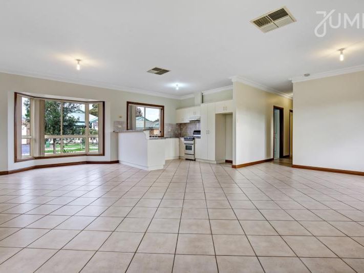 2 Schirripa Court, Salisbury Downs SA 5108, Image 1