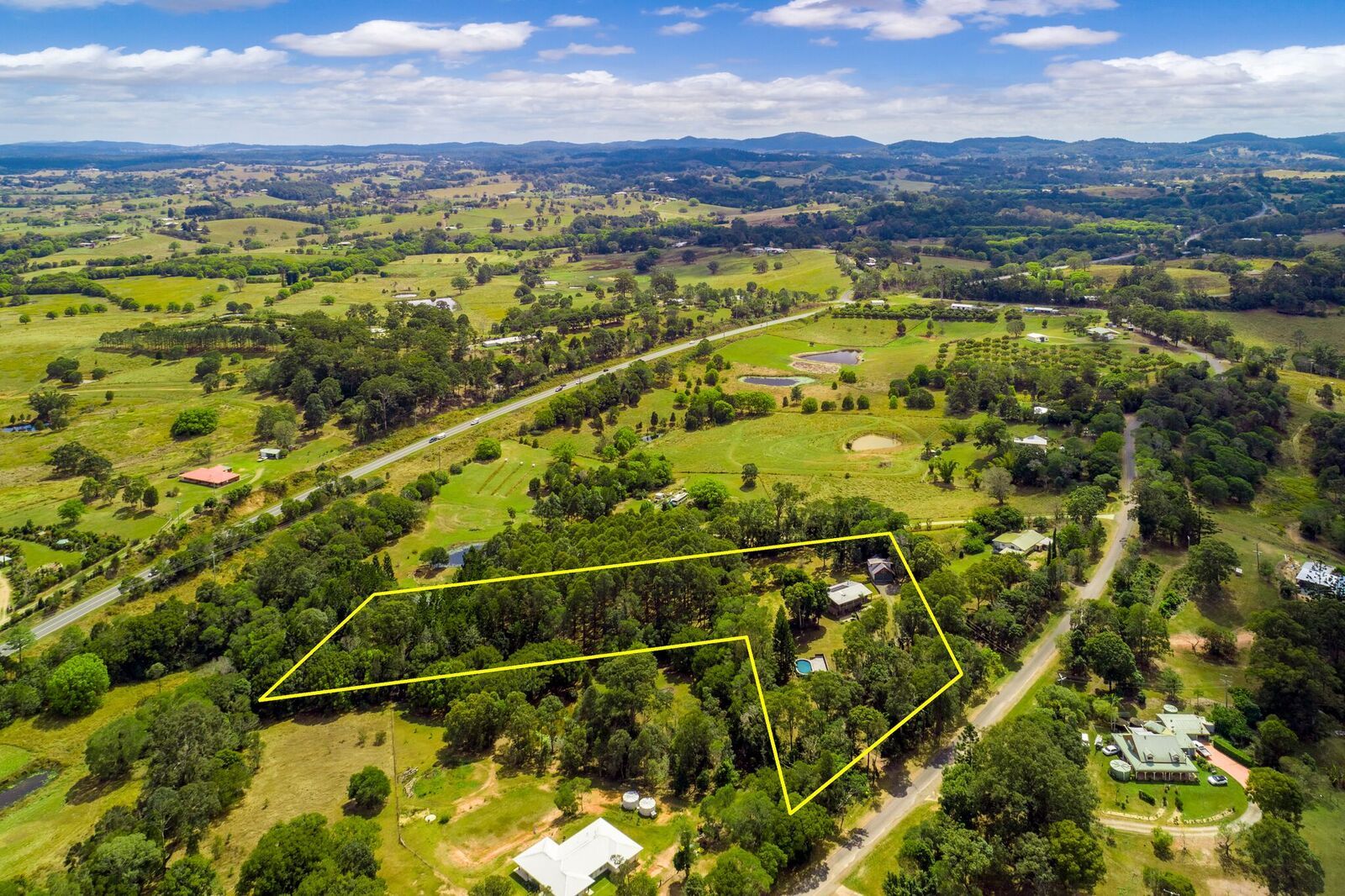 45 Grecian Bends Road, Greens Creek QLD 4570, Image 2