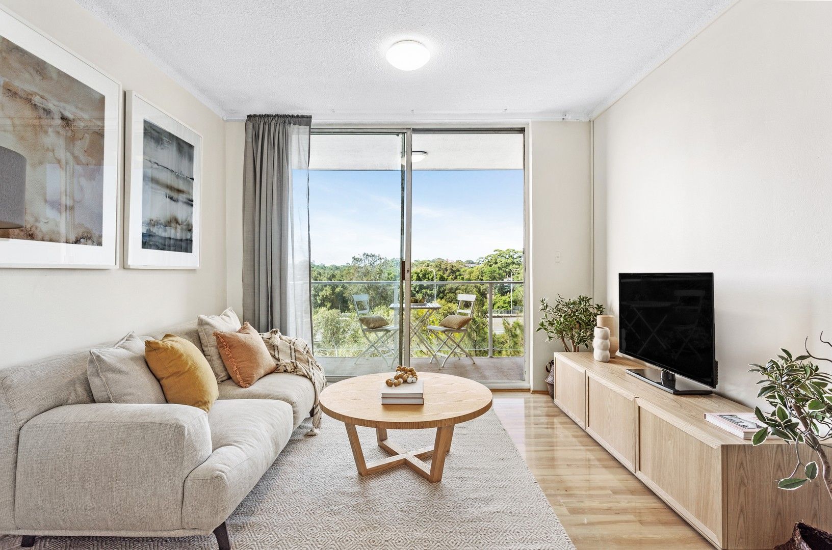 2 bedrooms Apartment / Unit / Flat in 40/28 Evans Avenue EASTLAKES NSW, 2018