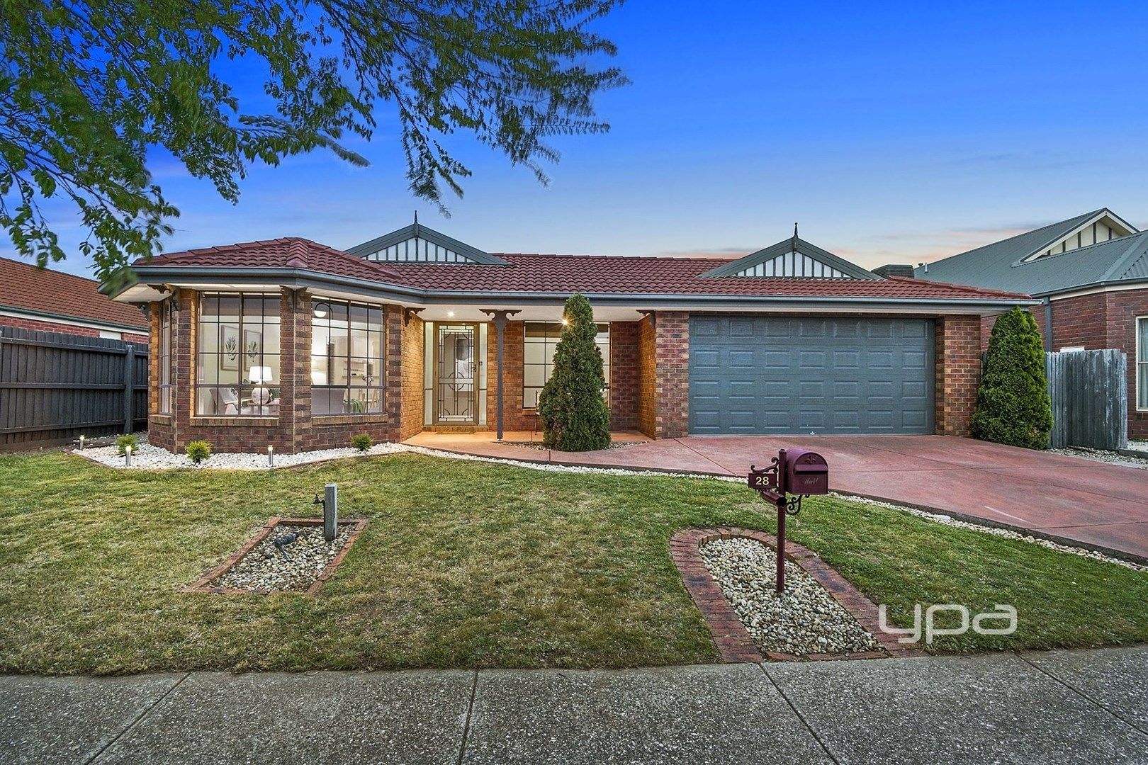 28 Daly Close, Sunbury VIC 3429, Image 0