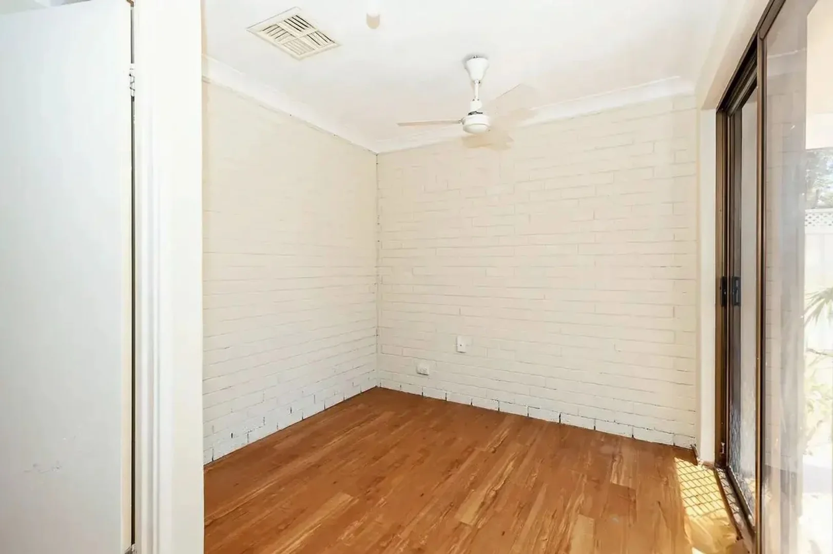 Additional image 10 of 4 Forest Ct, Armadale WA 6112