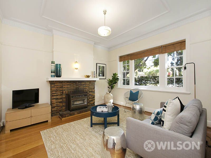 1/16 York Street, St Kilda West VIC 3182, Image 2