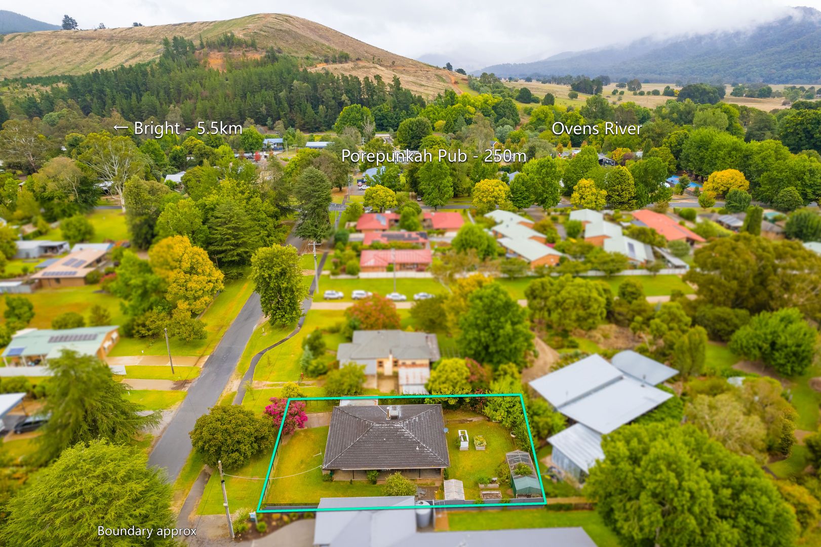 3 Bailey Street, Porepunkah VIC 3740 Domain