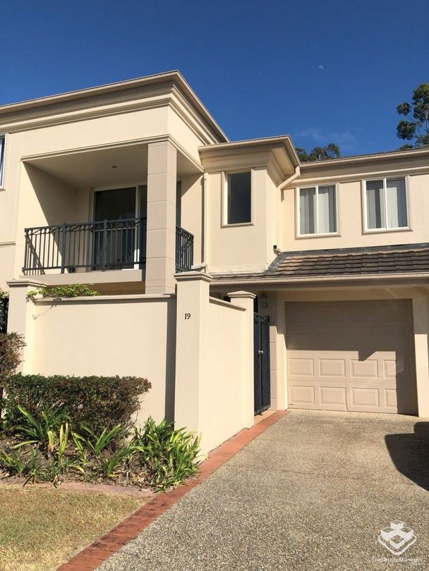 3 bedrooms Townhouse in ID:21133984/433 Brisbane Road COOMBABAH QLD, 4216