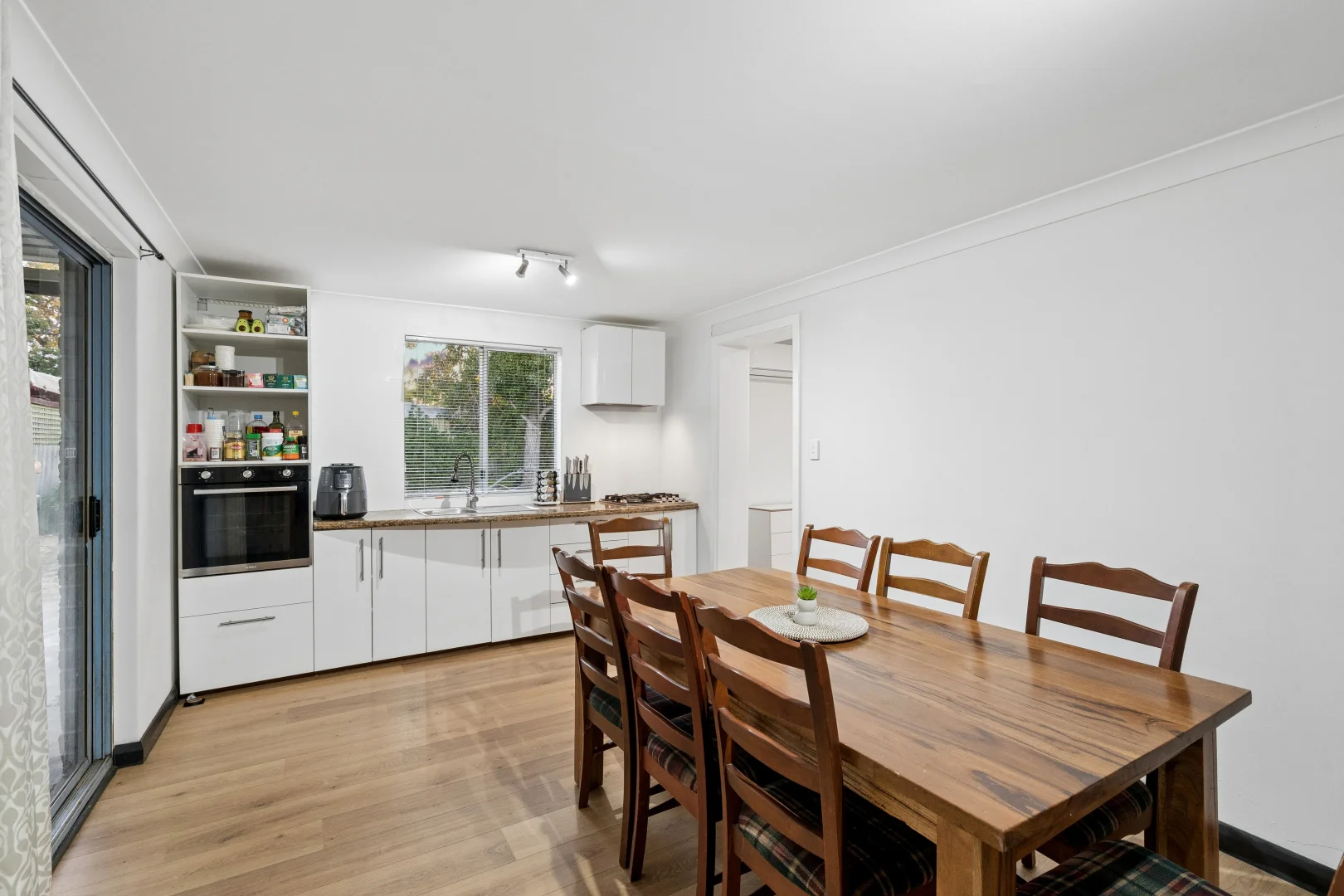 Additional image 5 of 69 Carisbrooke Street, Maddington WA 6109