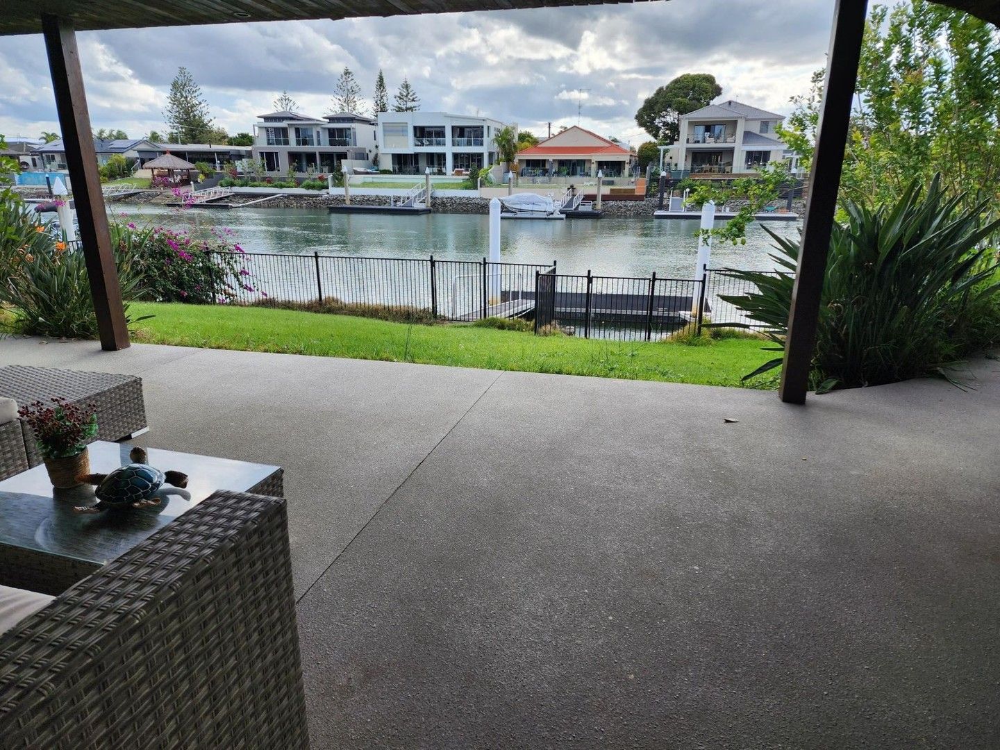 21 Savoy Drive, Broadbeach Waters QLD 4218, Image 0