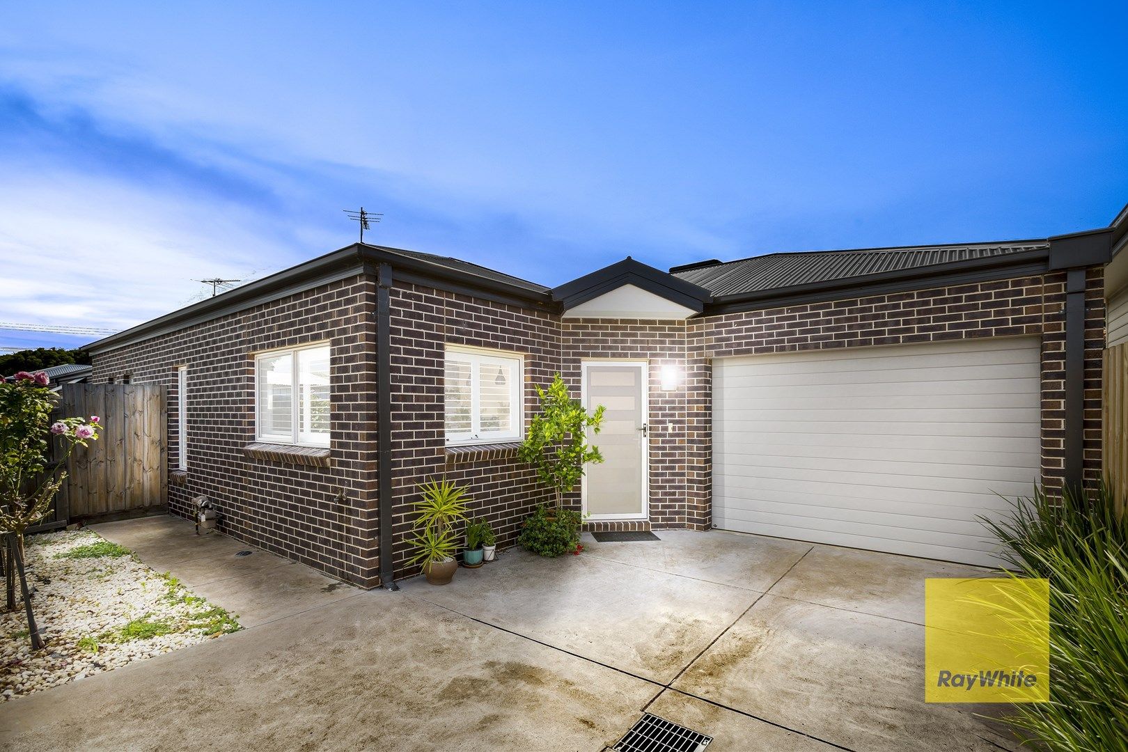 2/16 Donald Street, Belmont VIC 3216, Image 1