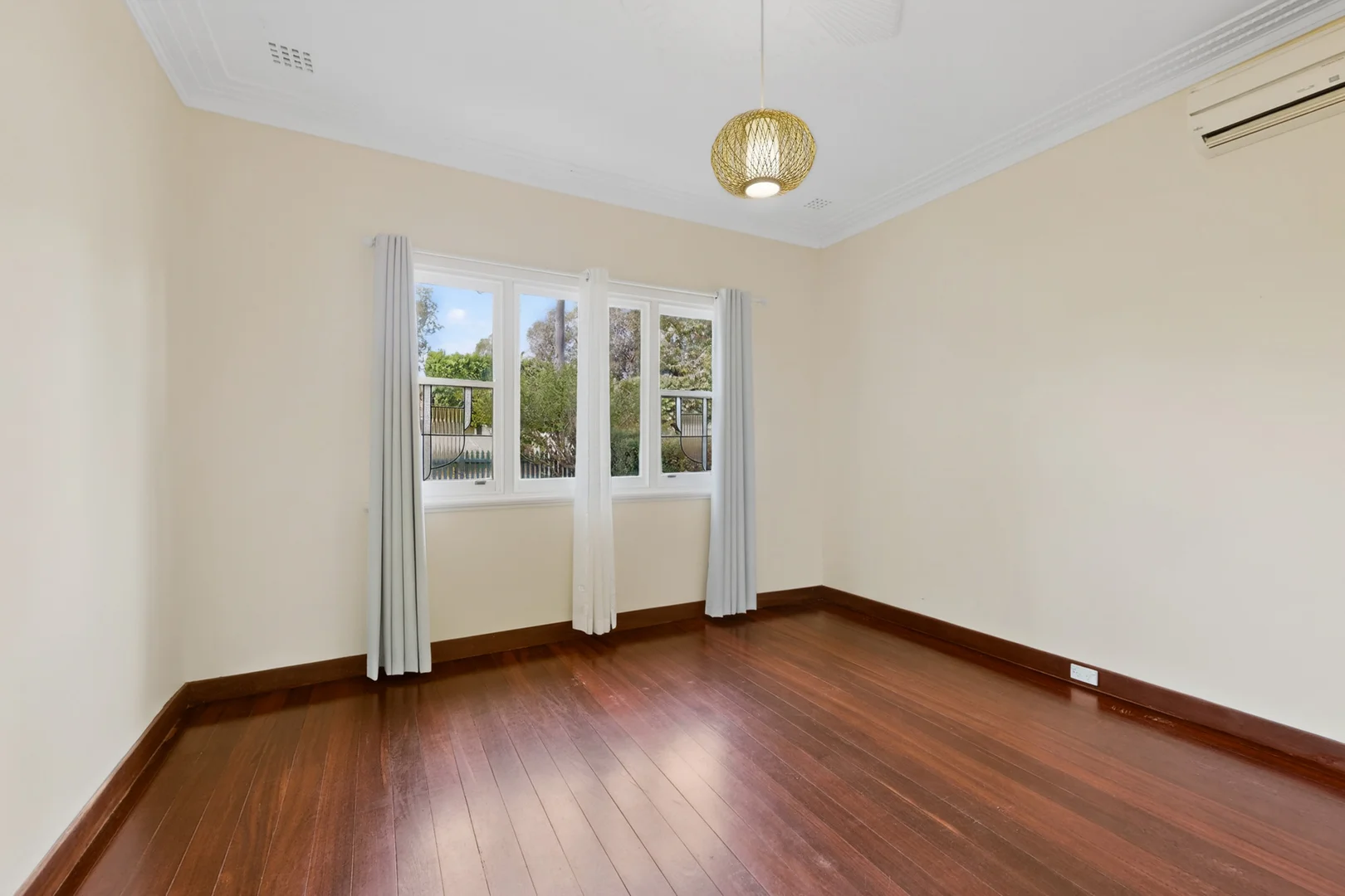 Additional image 9 of 111 River View Avenue, South Guildford WA 6055