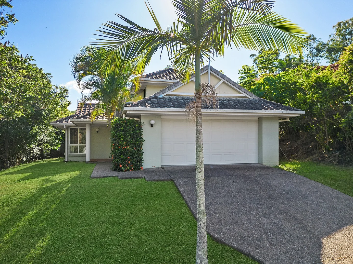 2 Arabilia Cl, Chapel Hill QLD 4069