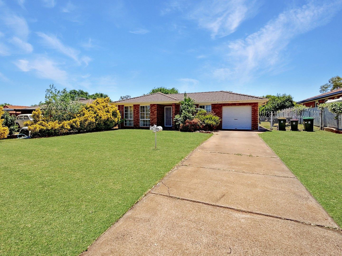 3 bedrooms House in 24 Hopkins Parade DUBBO NSW, 2830