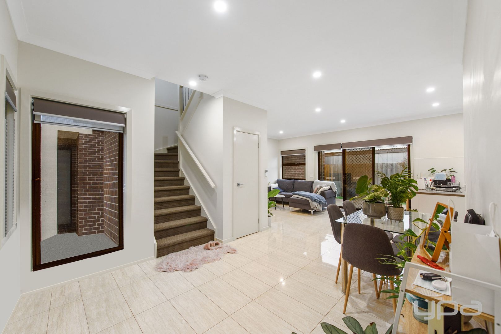 2/5 Kynoch Street, Deer Park VIC 3023, Image 1