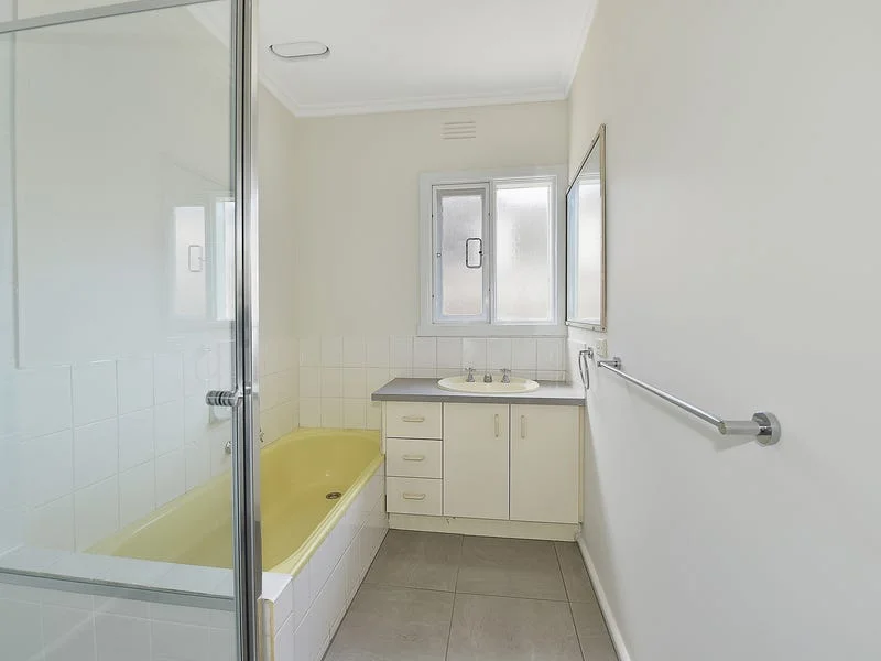 Additional image 5 of 1/65 Parer Road, Airport West VIC 3042