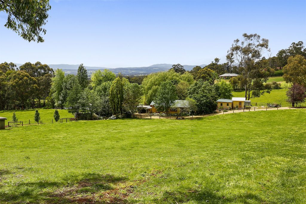 105 Monbulk-Seville Road, Wandin East VIC 3139, Image 1