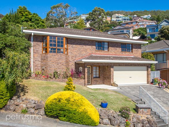 10 Amanda Crescent, Sandy Bay TAS 7005