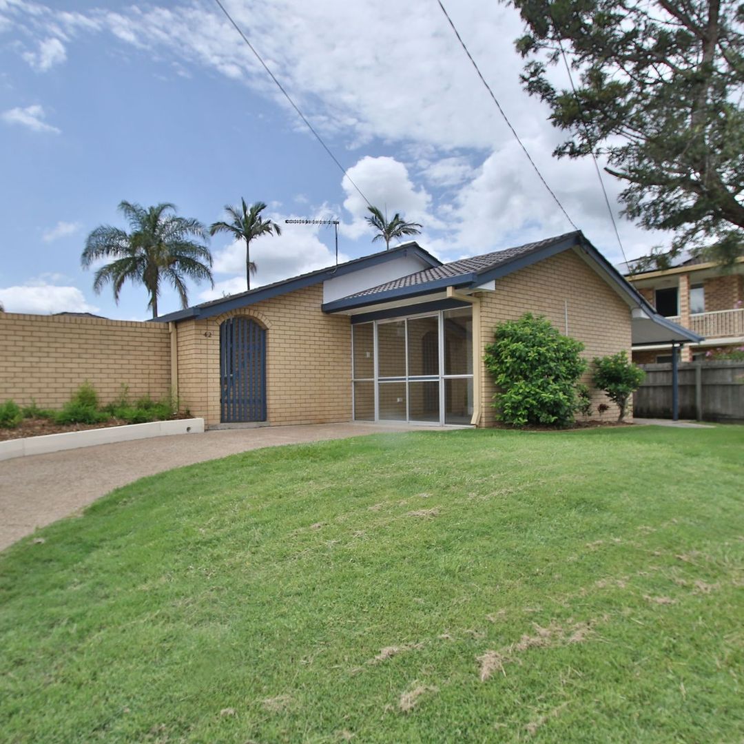 42 Collingwood Drive, Collingwood Park Property History & Address