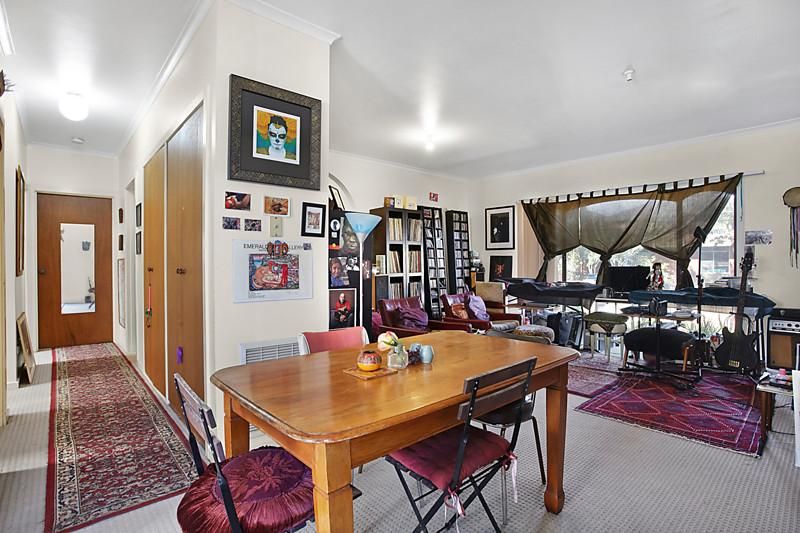 1/93 Perry Street, FAIRFIELD VIC 3078, Image 2