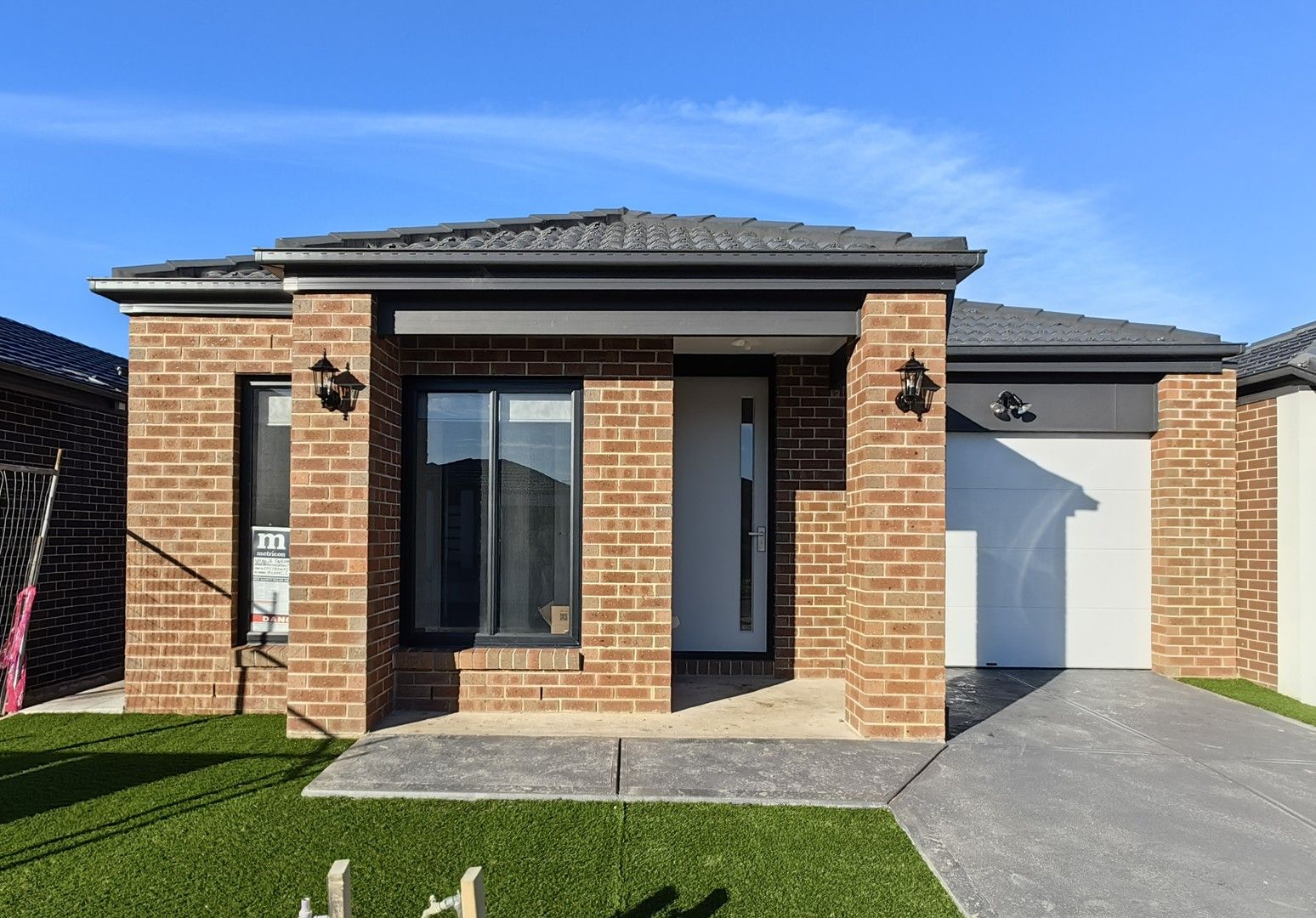 16 Fairoak Avenue, Clyde North VIC 3978, Image 0