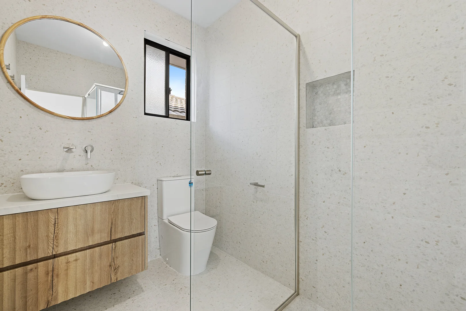 Additional image 6 of 2/12 Moore Avenue, Croydon VIC 3136