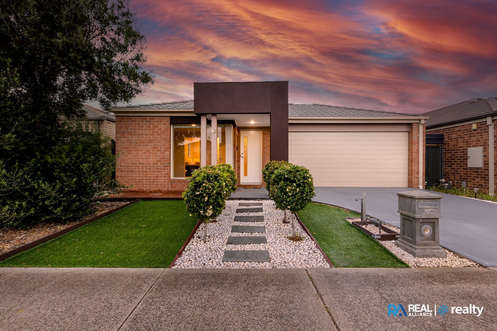 4 bedrooms House in 43 Federal Drive WYNDHAM VALE VIC, 3024