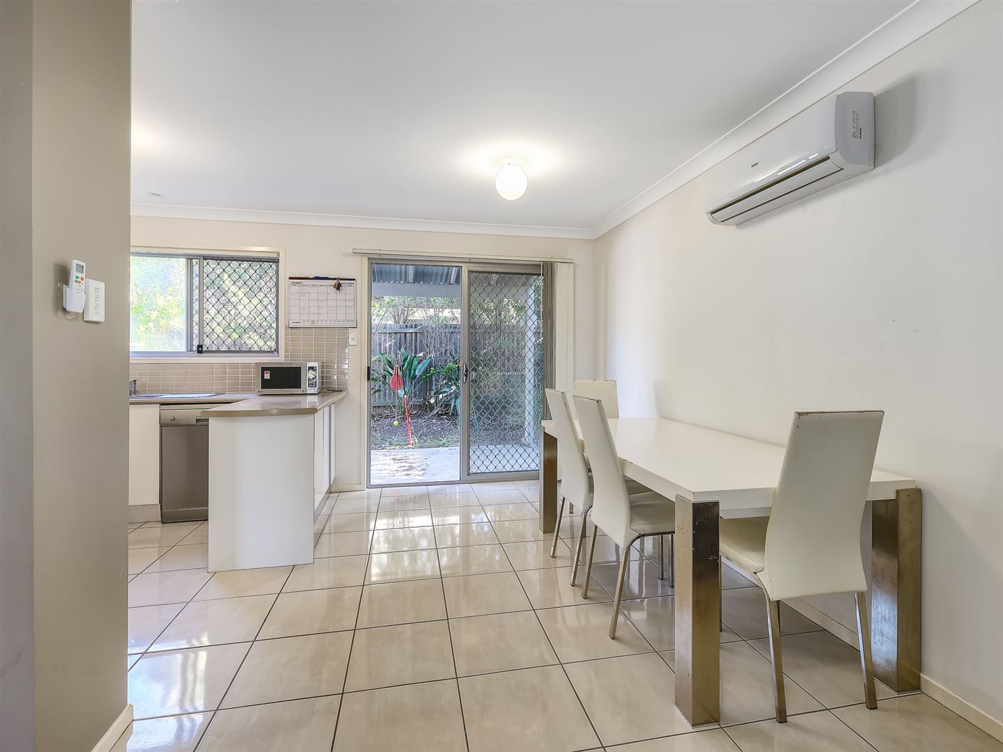 24/21-29 Second Avenue, Marsden QLD 4132, Image 2