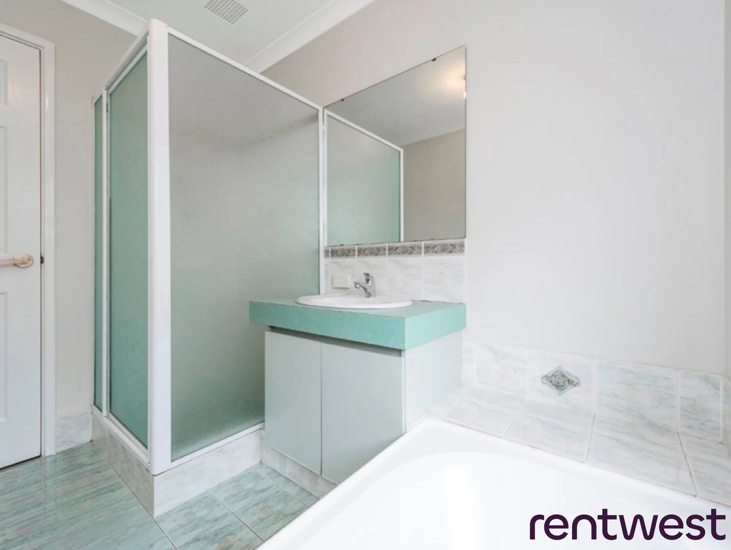 Additional image 25 of 8 Seddon Way, Canning Vale WA 6155