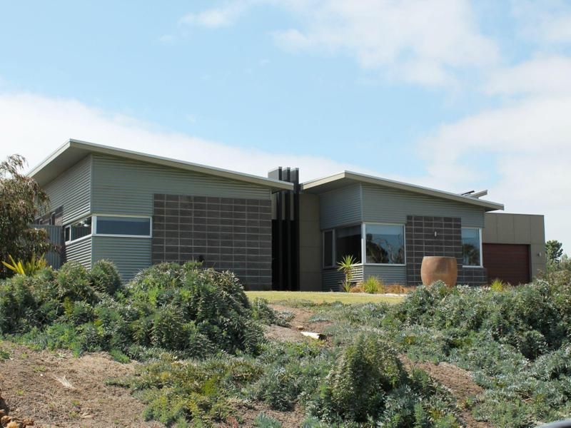 2 Kinross Close, Portland VIC 3305, Image 0