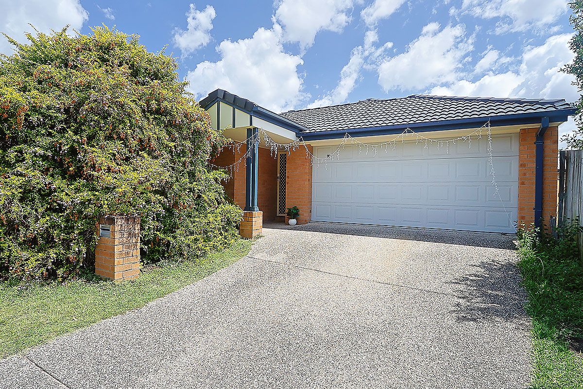 4 bedrooms House in 17 Bounty Street SPRINGFIELD LAKES QLD, 4300