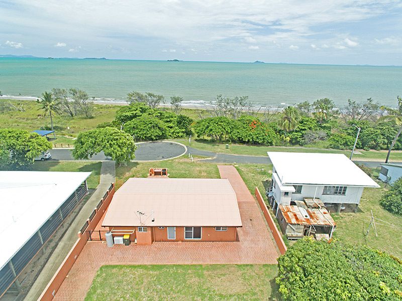 18 Schofield Parade, Keppel Sands QLD 4702