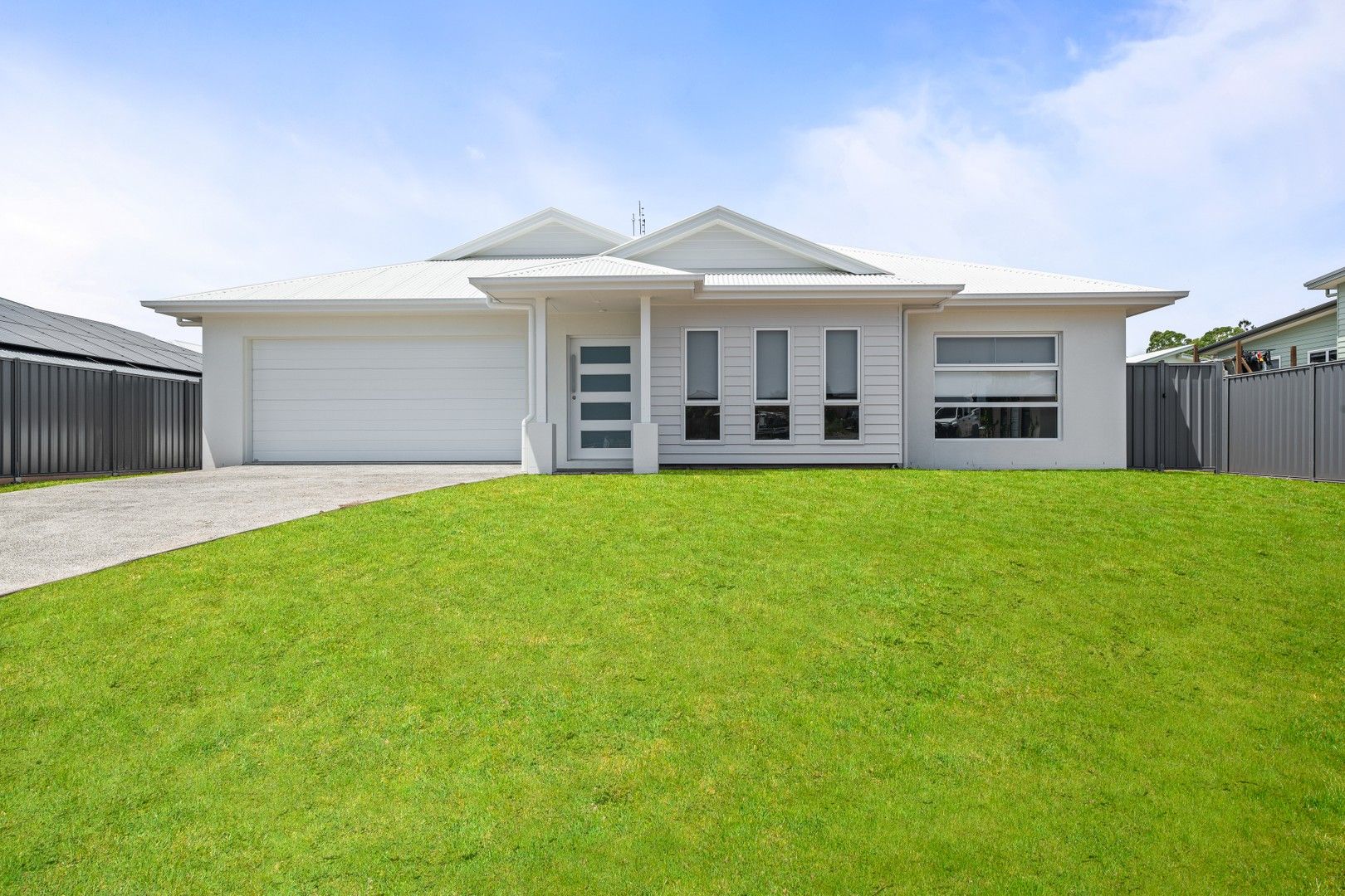 4 bedrooms House in 41 Blue Wren Place COOROY QLD, 4563