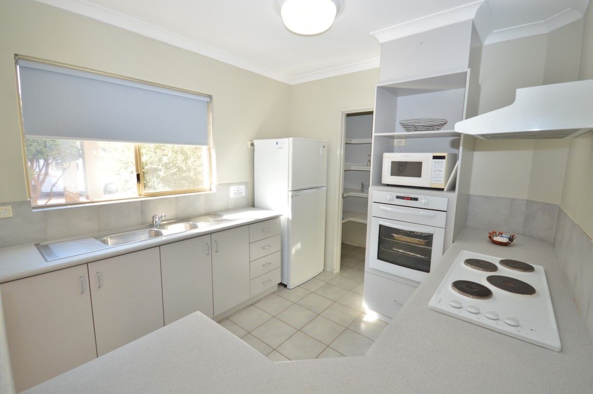 15/22 Grey Street - Pelican Shore Villas, Kalbarri WA 6536, Image 2