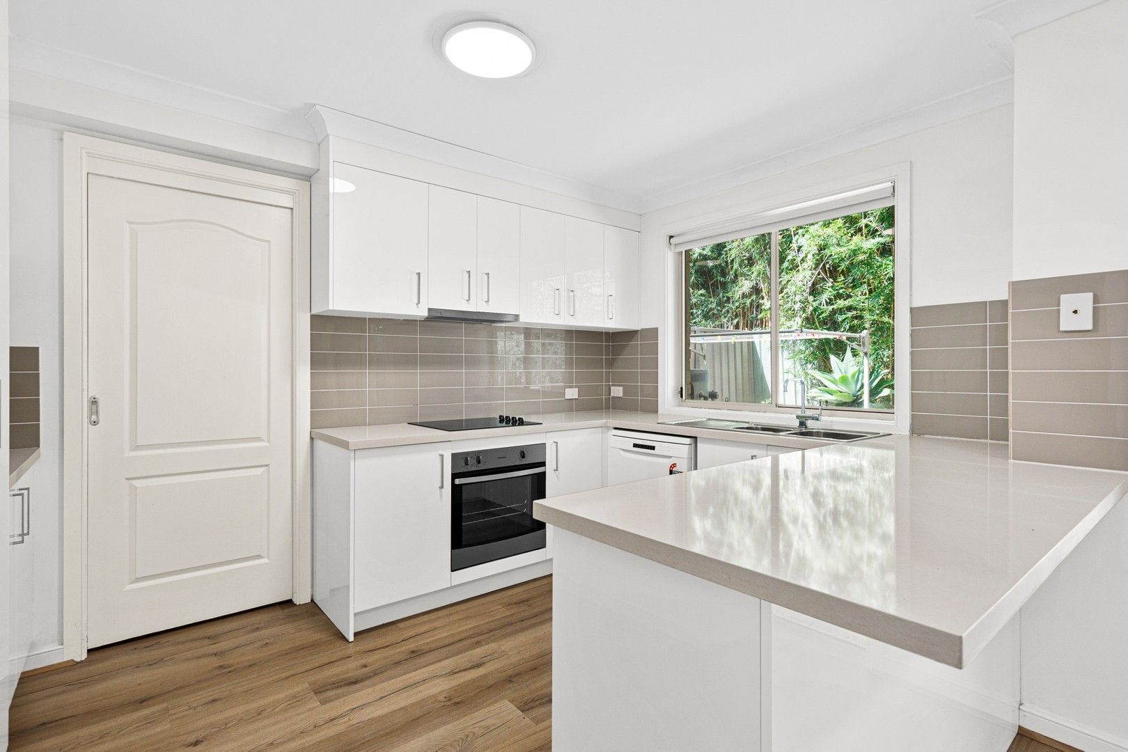 2 bedrooms House in 6/14 Raymond Road THIRROUL NSW, 2515