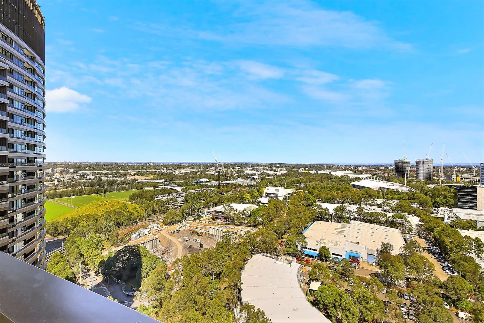 Apartment in Sydney Olympic Park - View 5