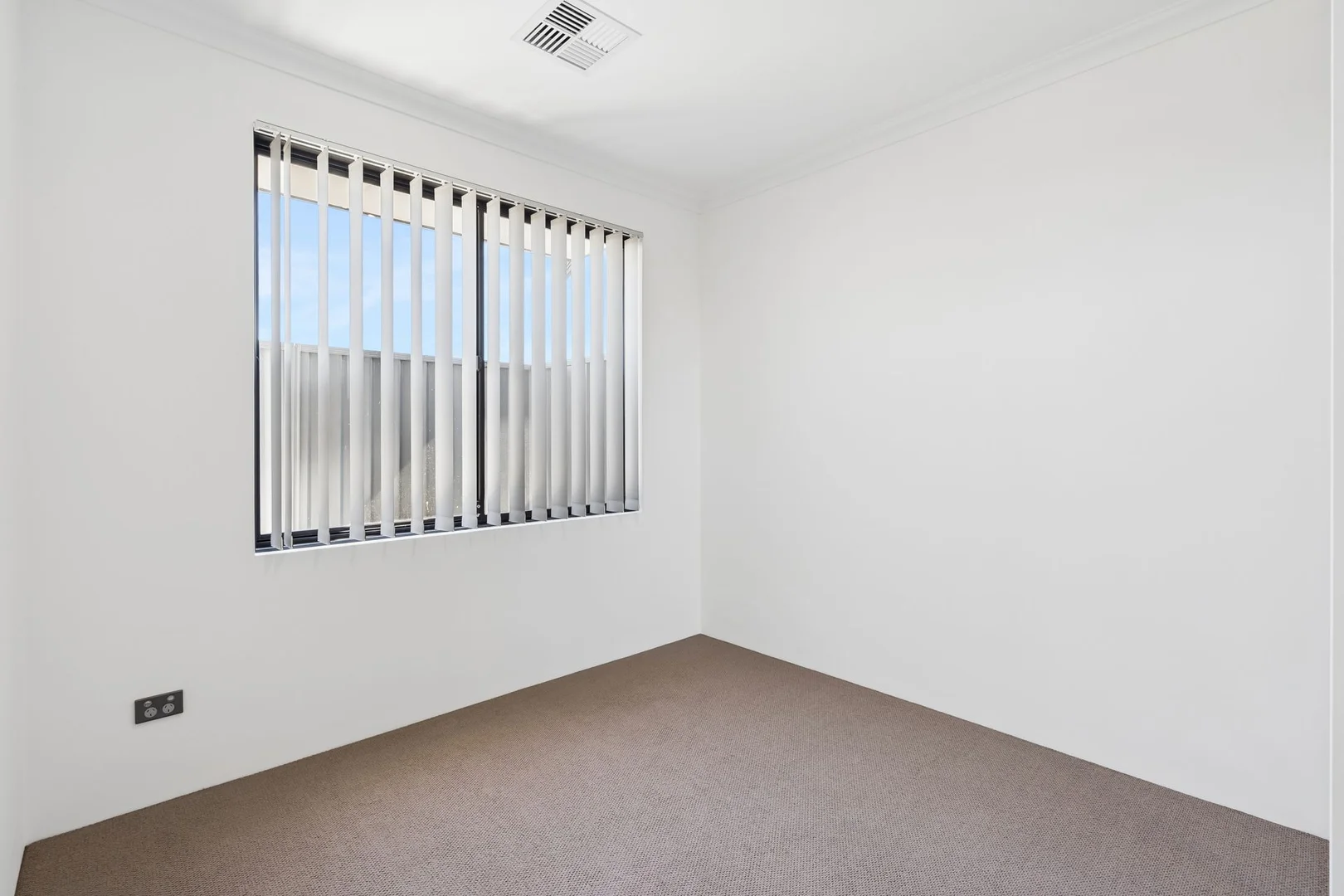 Additional image 11 of 2 Holeywell Street, Maddington WA 6109