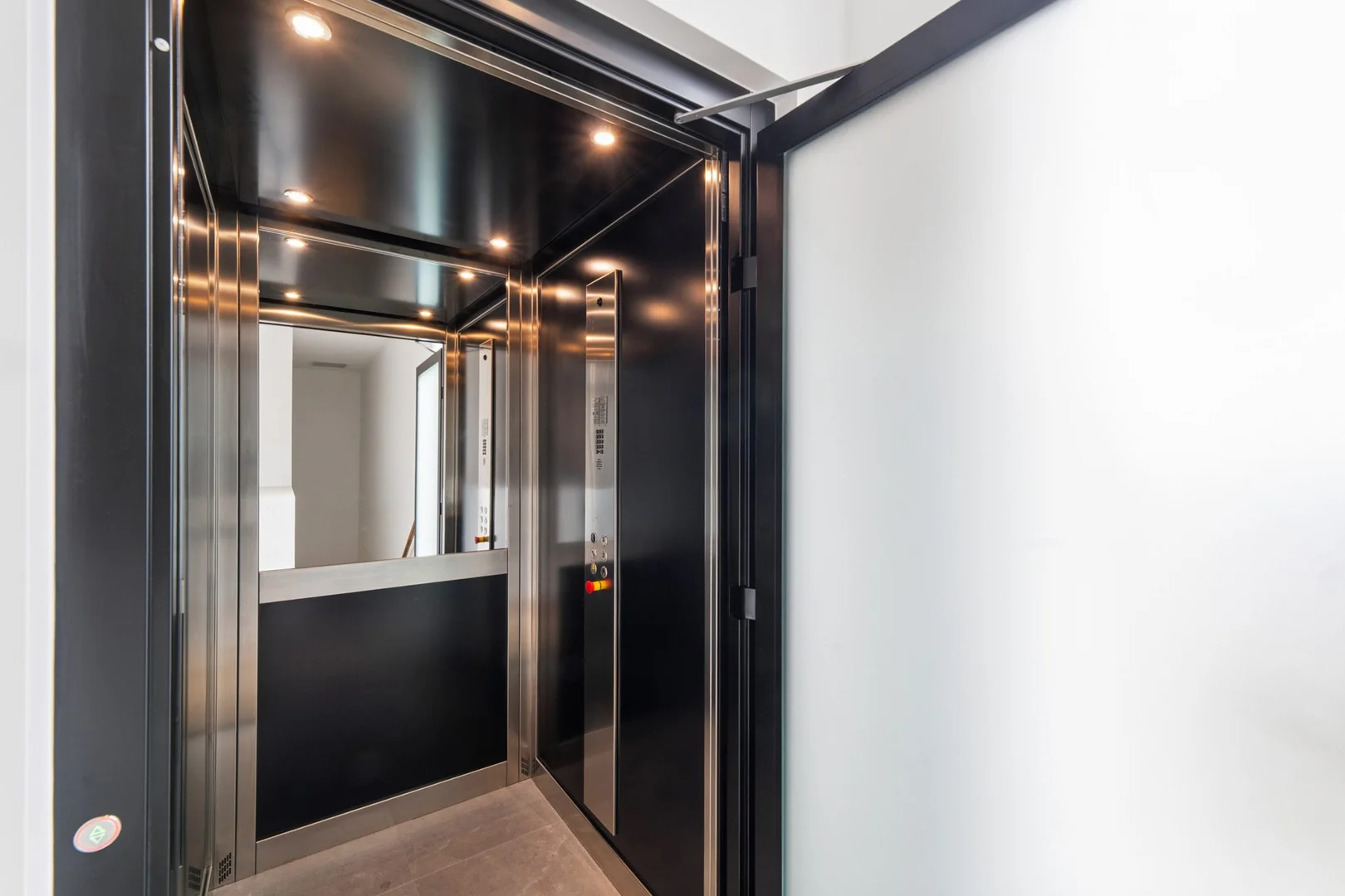 Additional image 14 of 1/1 Grand Jabiru Way, Sanctuary Cove QLD 4212