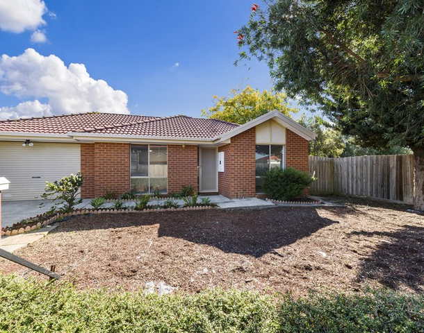 17 Santolin Drive, Hillside VIC 3037