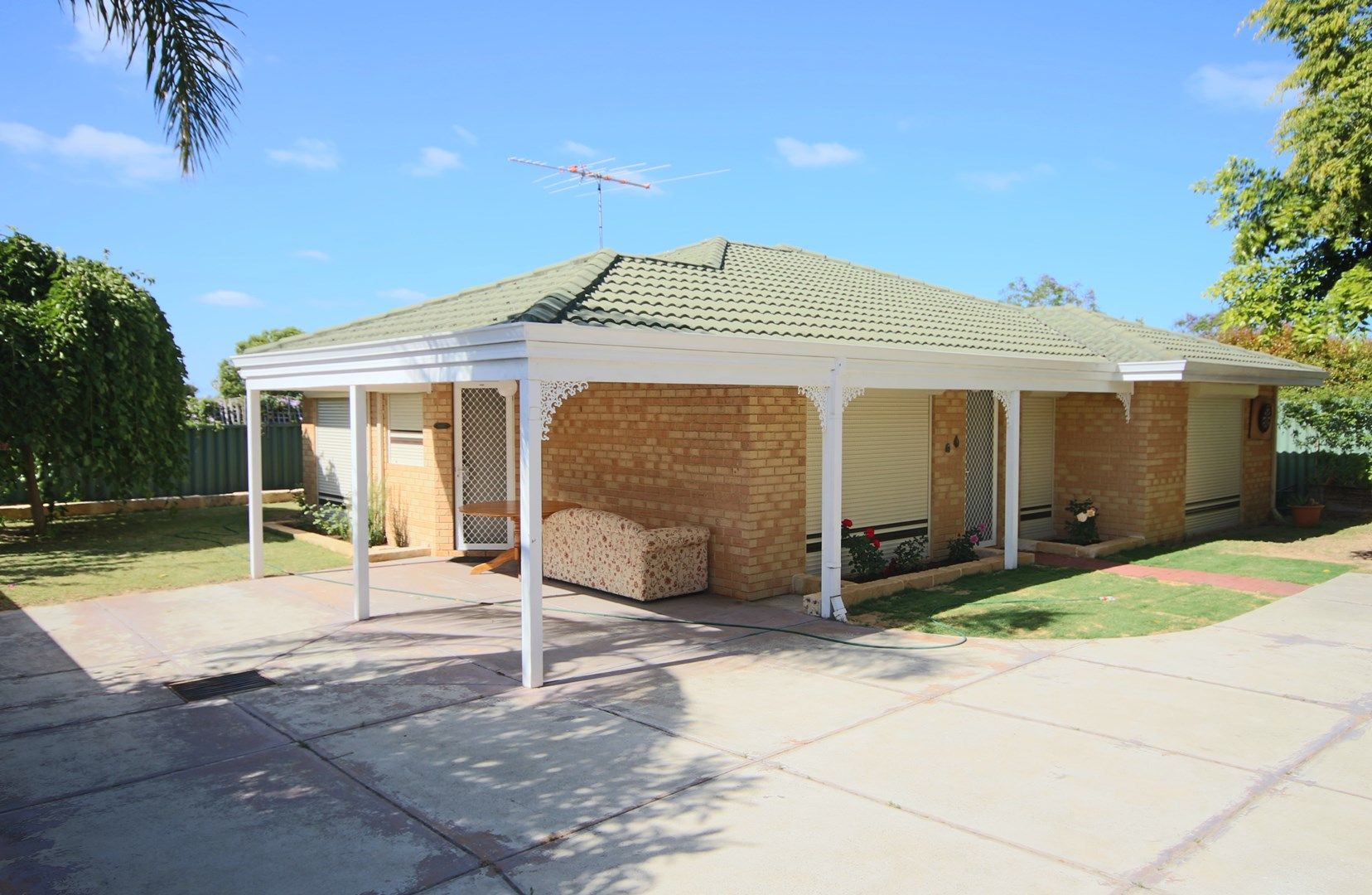 4 bedrooms House in 157A Leach Highway WILLAGEE WA, 6156