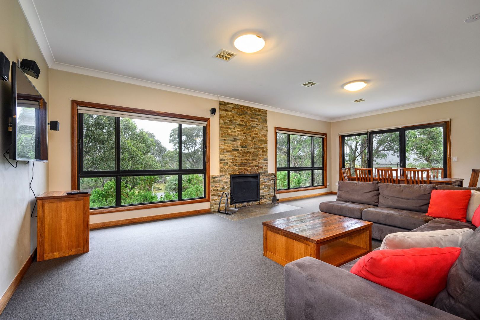 2 Little Thredbo Lane, Crackenback NSW 2627, Image 2