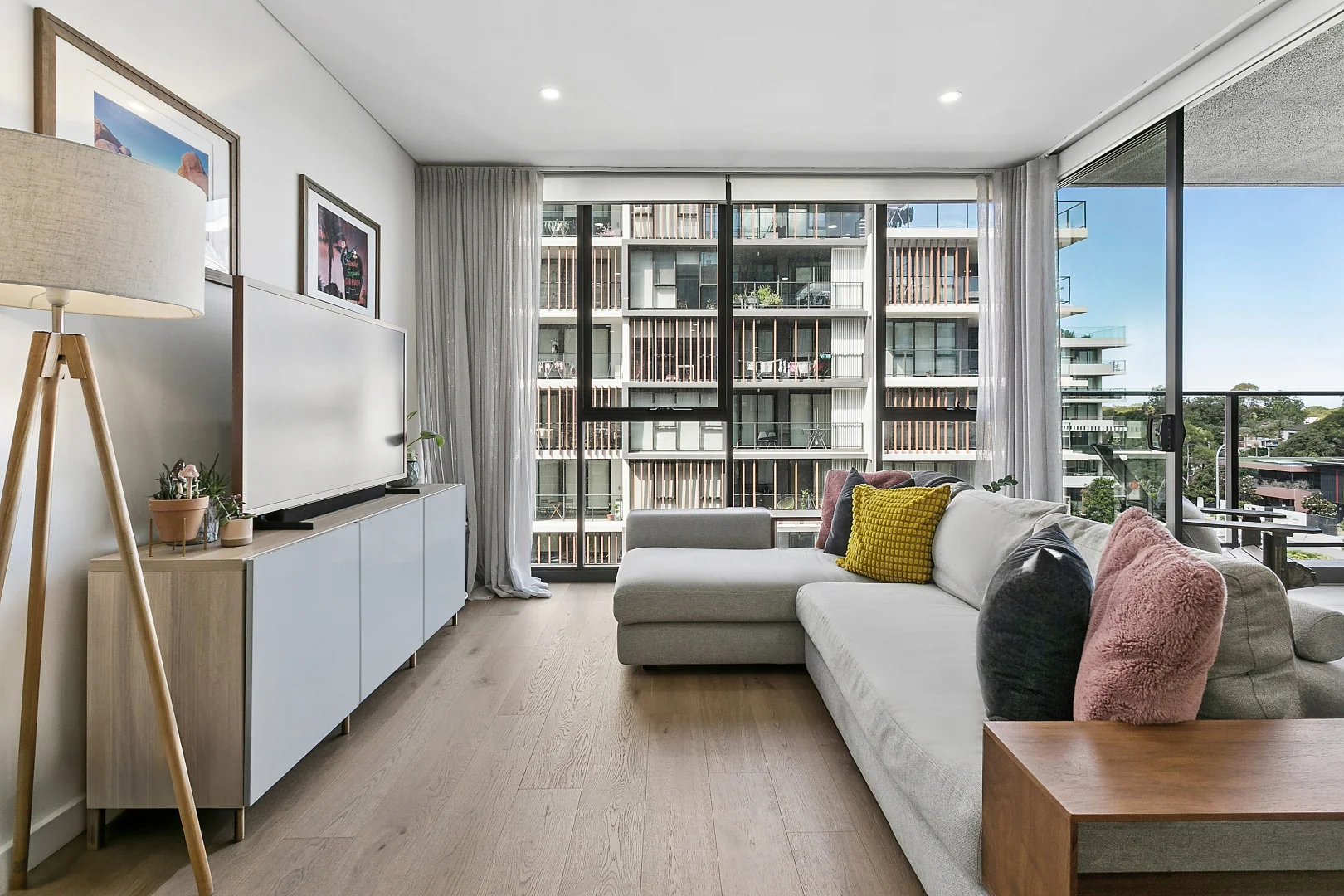 Additional image 3 of 404/11 Garrigarrang Avenue, Kogarah NSW 2217